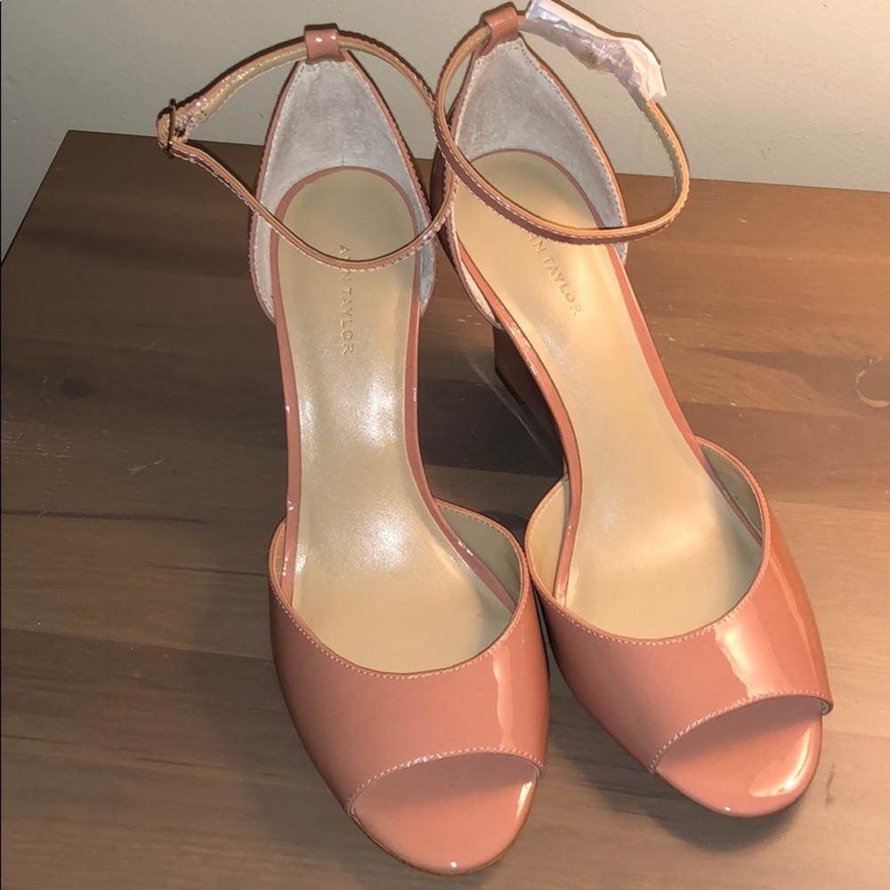 Ann Taylor Dagny Patent Open Toe Wedge